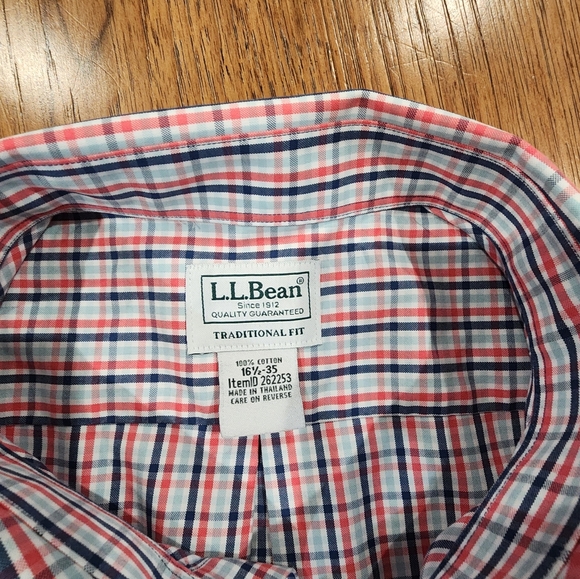 LL Bean Wrinkle-Free Pinpoint Oxford Gingham Style Cloth Button Down Shirt. - Picture 5 of 8